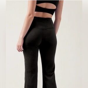 🌺SET🌺EXCELLENT SET CONDITION Athleta VELOUR wide leg pants&Bra (M/S) -black